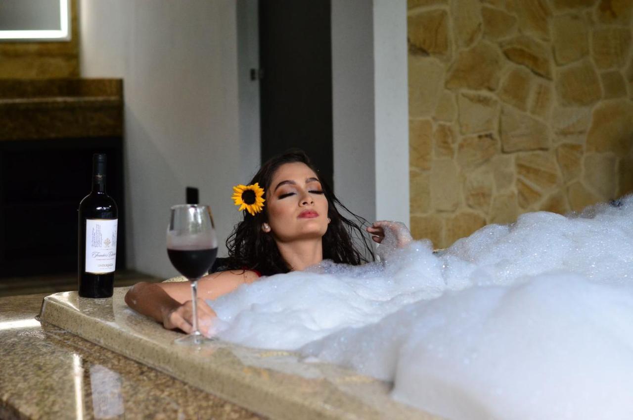 Palo Alto Glamping Hotel Quesada  المظهر الخارجي الصورة
